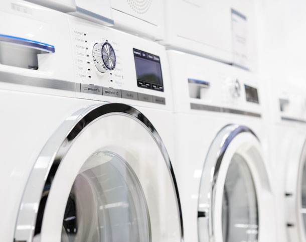 SELF-SERVICE LAUNDRY